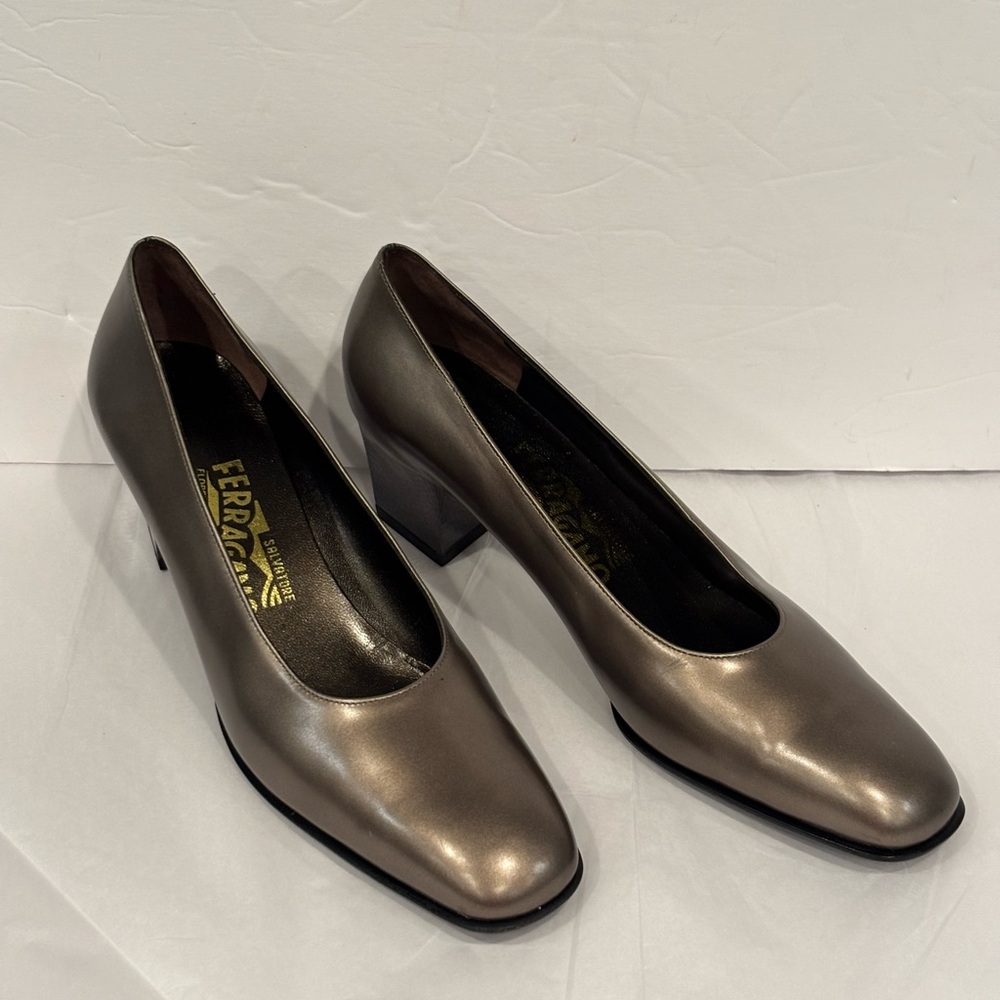 Salvatore Ferragamo Silver rounded pointed toe block heel